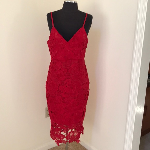 boohoo exclusive sleeveless lace midi dress in pink